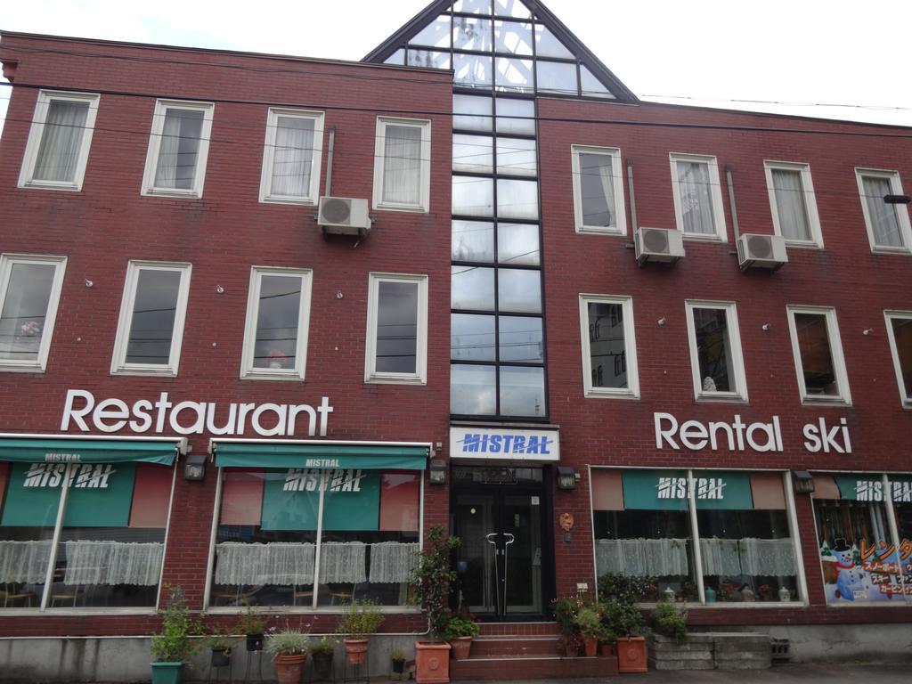 Hotel Mistral Minamiuonuma Exteriér fotografie